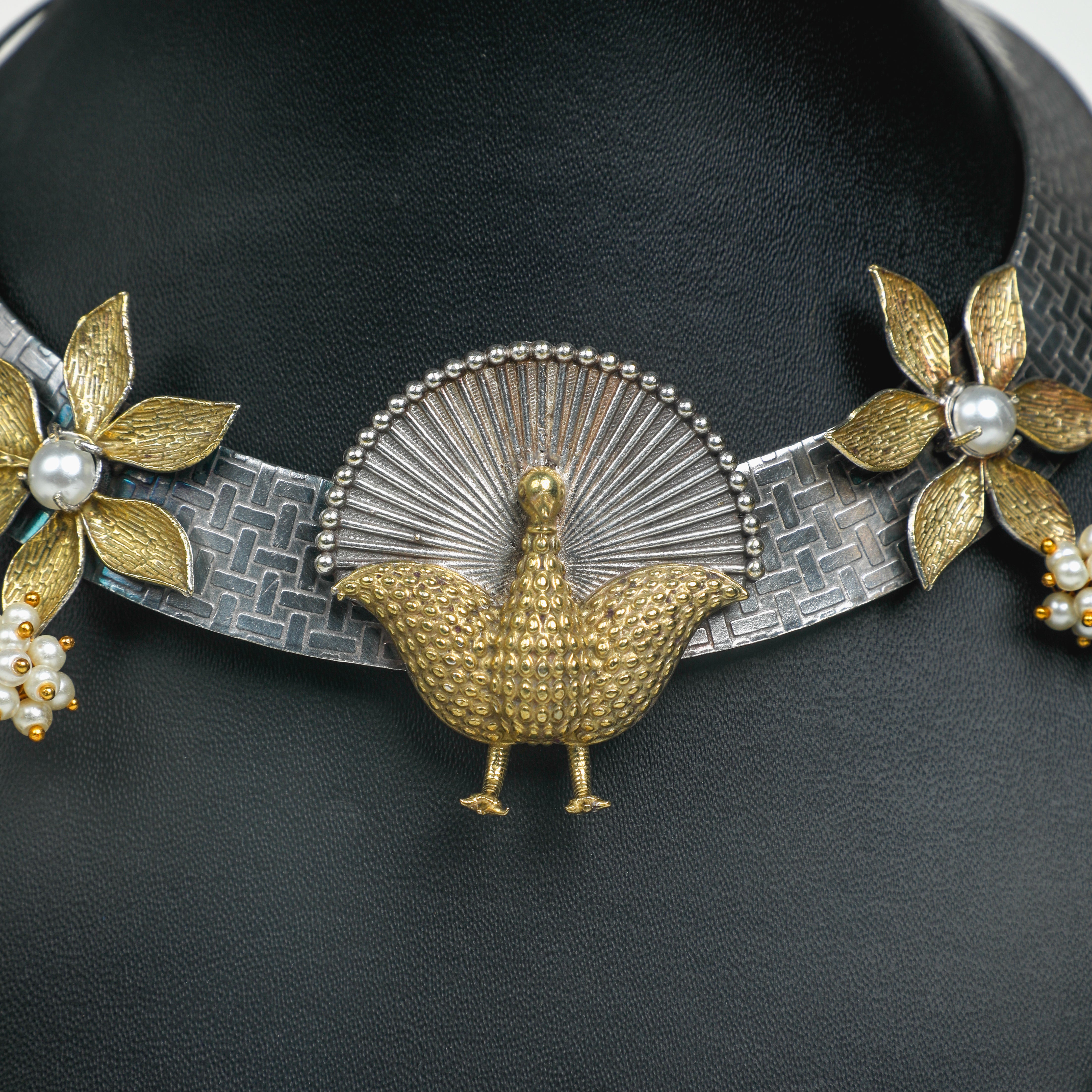 Peacock Blossom Dual Tone Hasli Set